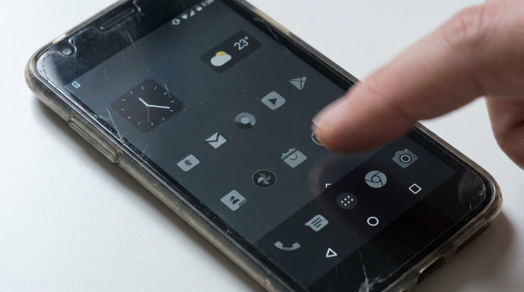 Best Lightweight Android Launcher for Old Phones - Minimal Dark Interface